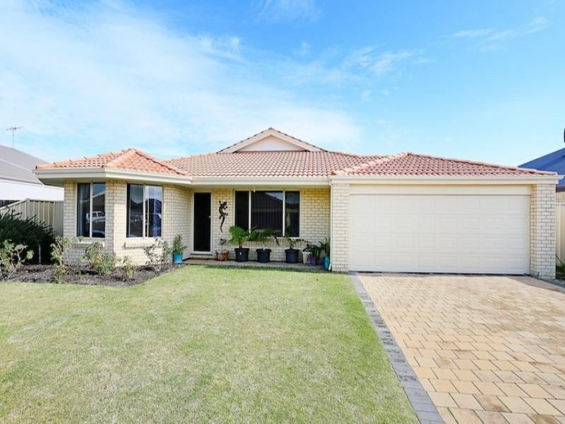 29 Albina Chase, Lakelands WA 6180