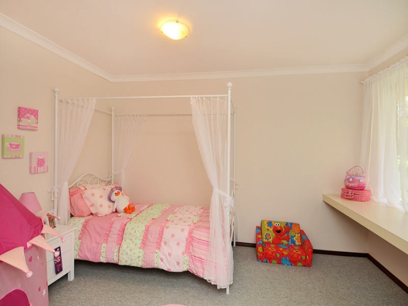 6 Woodsong Close, Falcon WA 6210