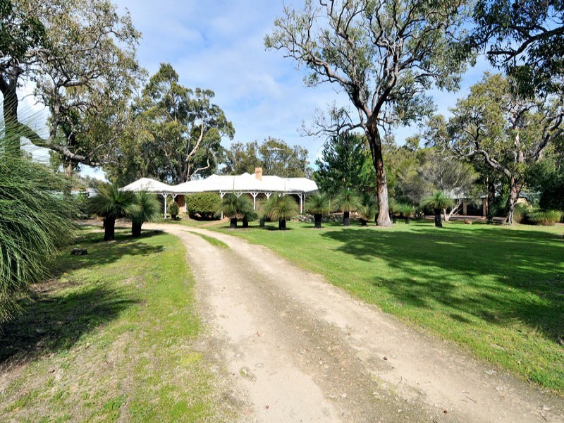6 Woodsong Close, Falcon WA 6210