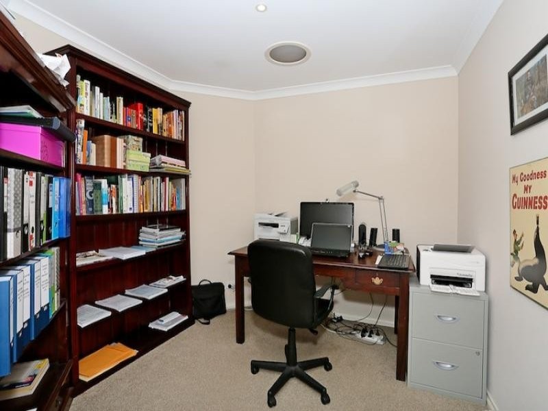 12 Calytrix Way, Halls Head WA 6210