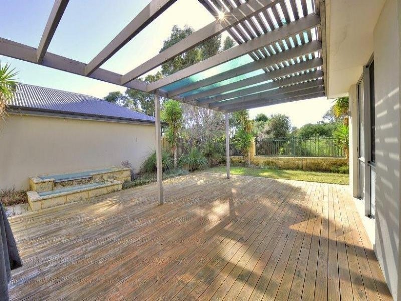 31 Tylney Loop, Meadow Springs WA 6210