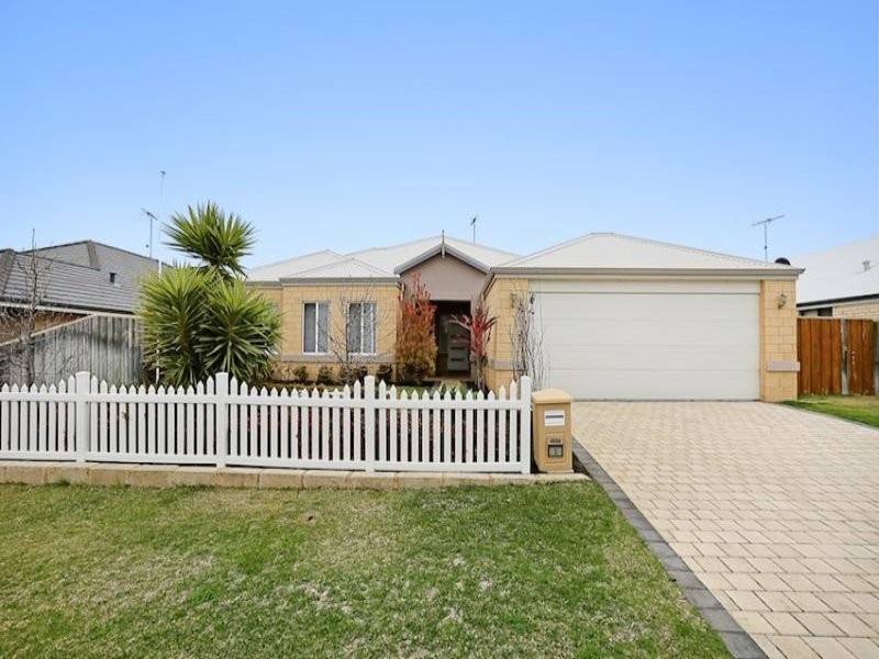 3 Orania Pass, Halls Head WA 6210