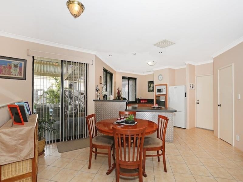 12 Keppel Mews, Halls Head WA 6210