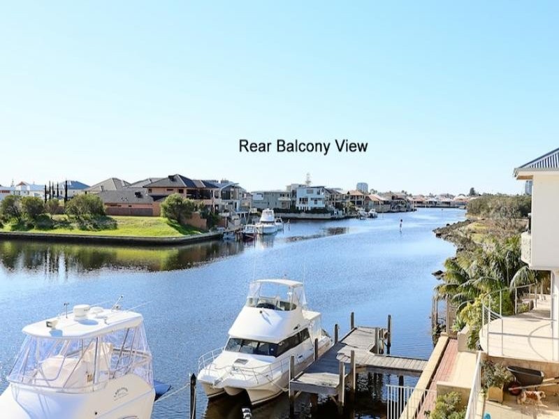 43 Leisure Way, Halls Head WA 6210