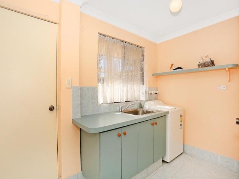 27 Donnelly Gardens, Dudley Park WA 6210