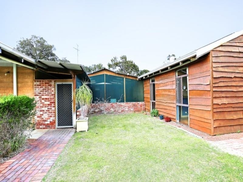 442 Mulga Drive, Parklands WA 6180