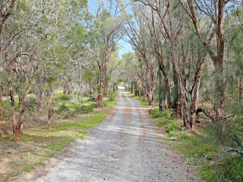 442 Mulga Drive, Parklands WA 6180
