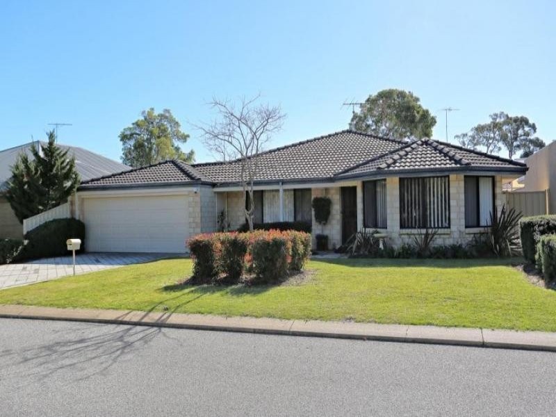 14 Chatsworth Drive, Erskine WA 6210