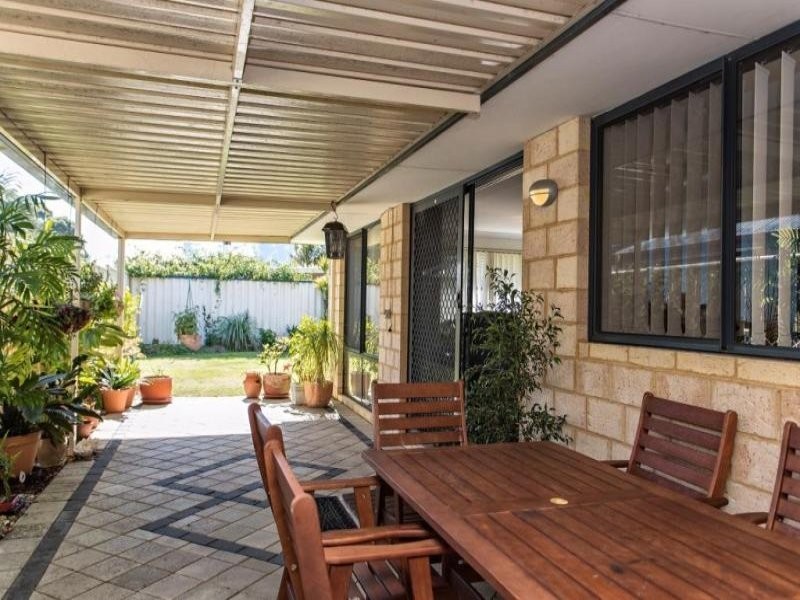 14 Chatsworth Drive, Erskine WA 6210