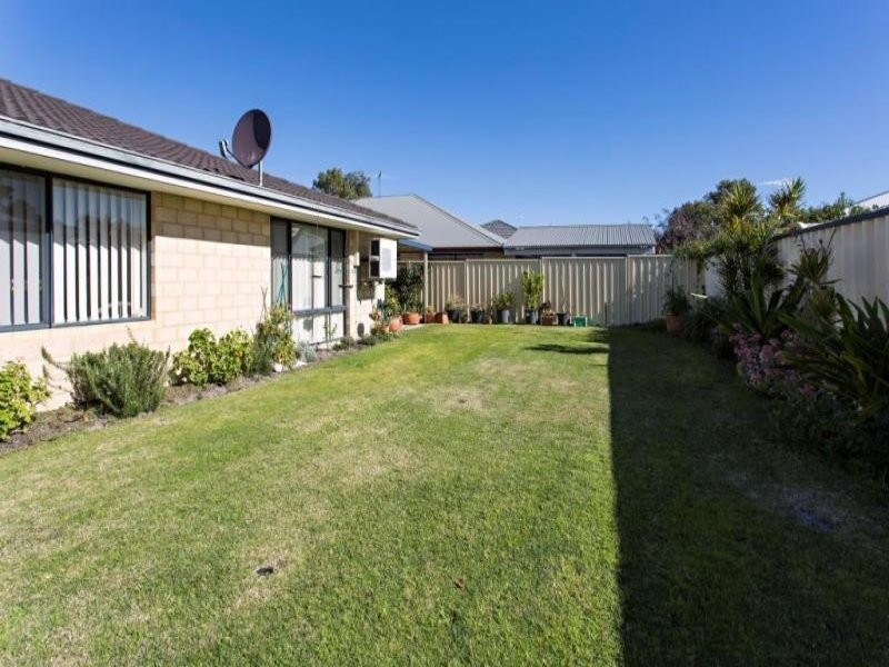 14 Chatsworth Drive, Erskine WA 6210