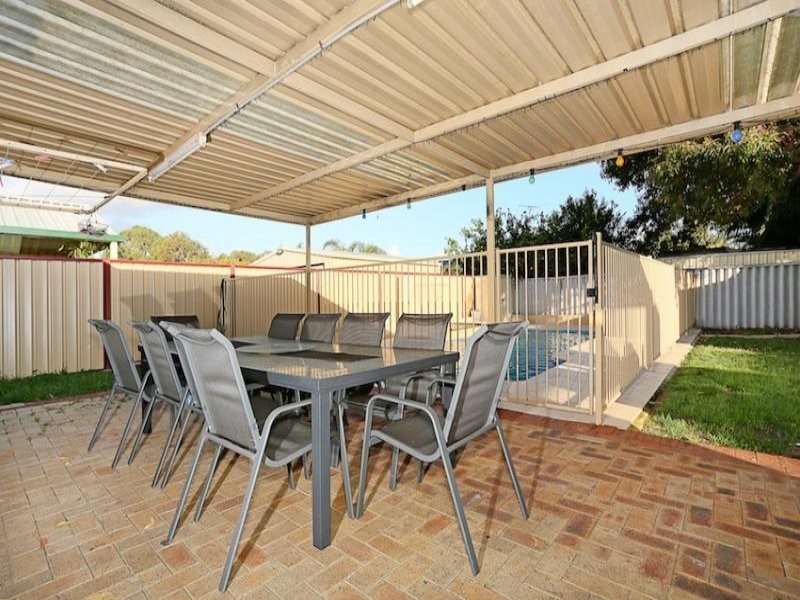 61 Sunningdale Chase, Meadow Springs WA 6210