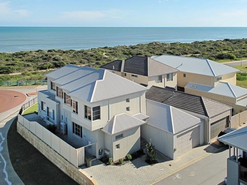 17 Abeona Parade, Madora Bay WA 6210