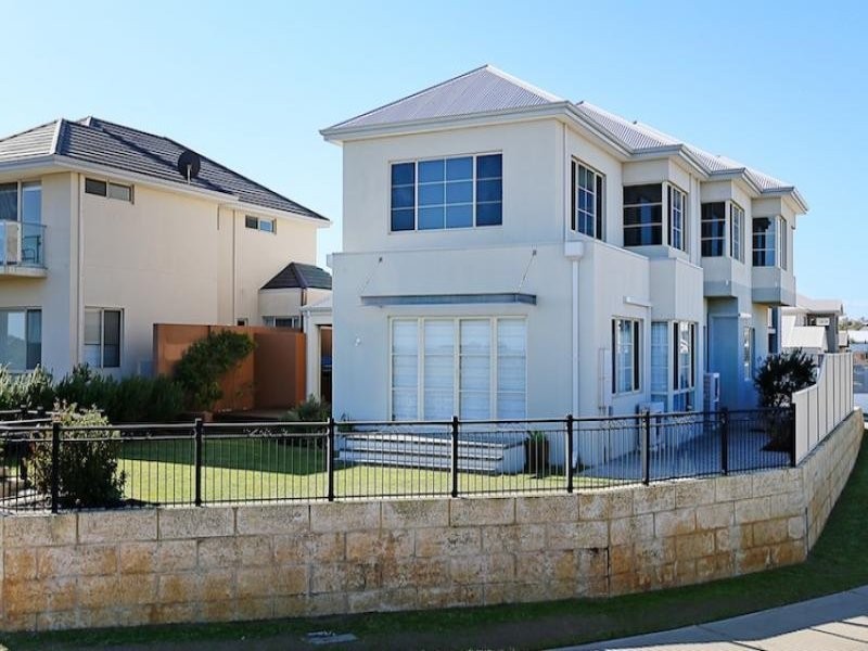 17 Abeona Parade, Madora Bay WA 6210