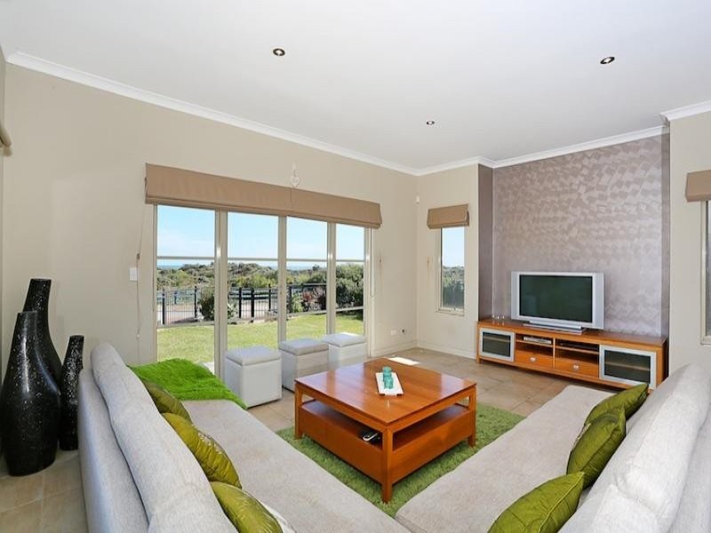 17 Abeona Parade, Madora Bay WA 6210