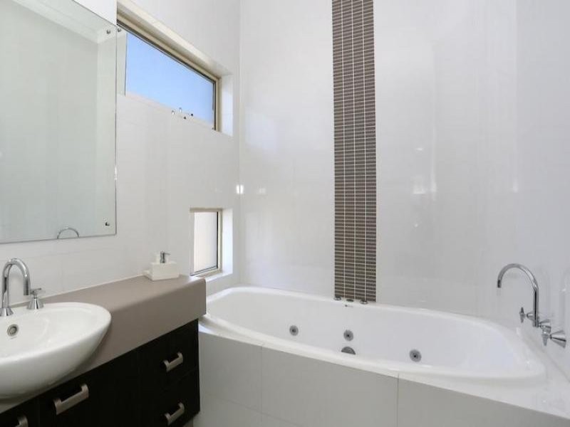 17 Abeona Parade, Madora Bay WA 6210