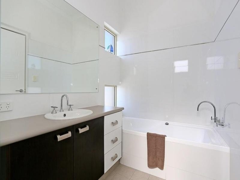 17 Abeona Parade, Madora Bay WA 6210