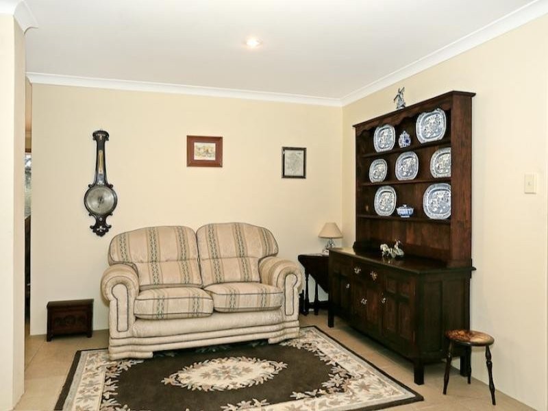 6 Bardoc Way, Greenfields WA 6210