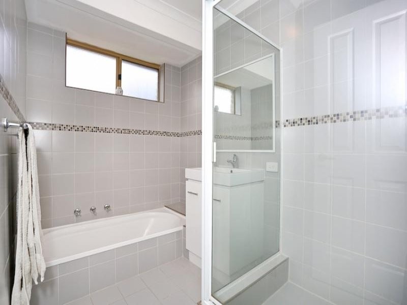 6 Bardoc Way, Greenfields WA 6210