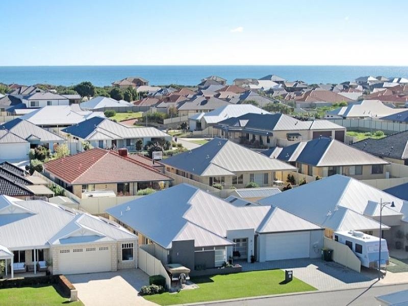 3 Harvest Chase, Madora Bay WA 6210