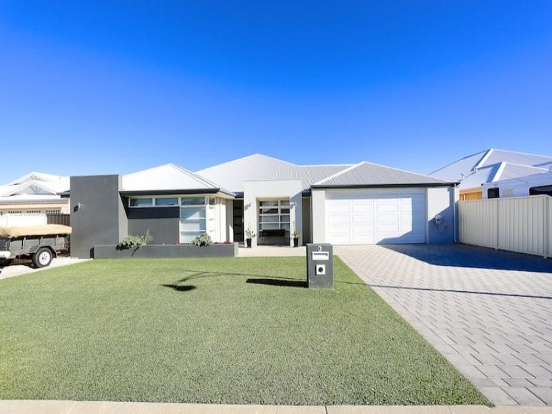 3 Harvest Chase, Madora Bay WA 6210