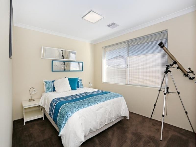 3 Harvest Chase, Madora Bay WA 6210