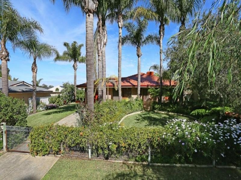 97 Murdoch Drive, Greenfields WA 6210