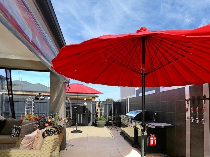 11 Pacifica Way, Dudley Park WA 6210