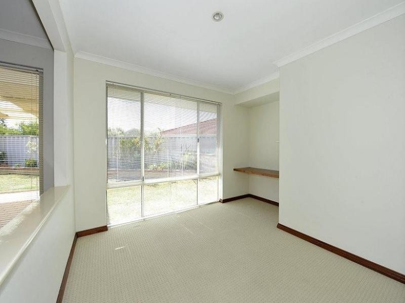 14 Cuvier Place, San Remo WA 6210