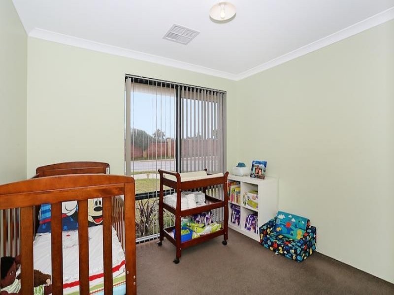 29 Still Meadow Turn, Meadow Springs WA 6210