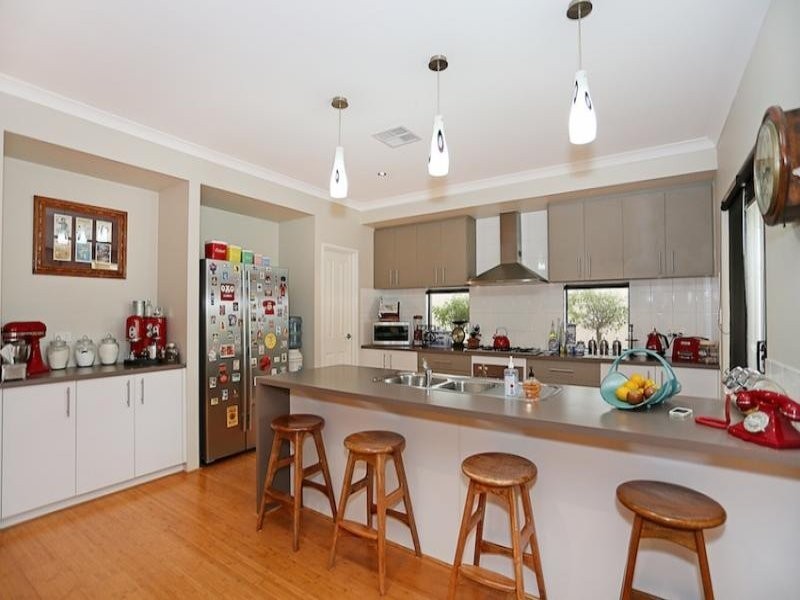 21 Abercrombie Rise, Madora Bay WA 6210