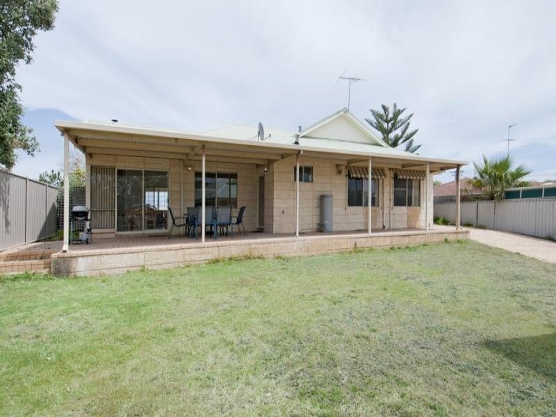 35 Orestes Street, San Remo WA 6210