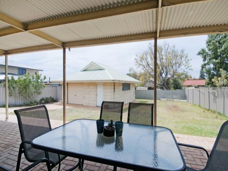 35 Orestes Street, San Remo WA 6210