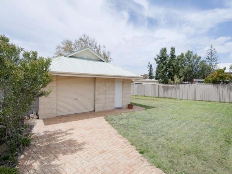 35 Orestes Street, San Remo WA 6210