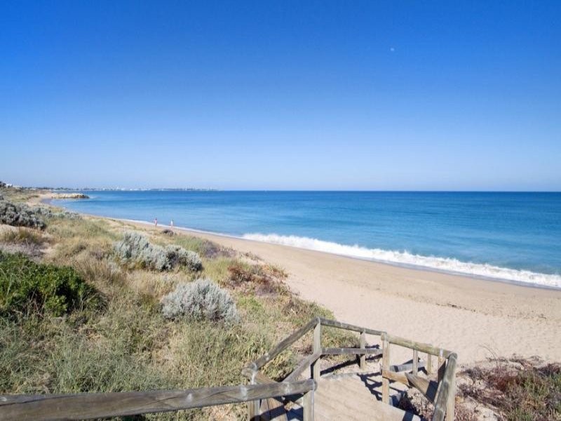 35 Orestes Street, San Remo WA 6210