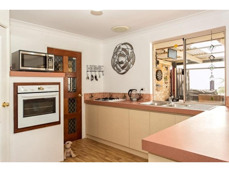 7 Appressa Place, Greenfields WA 6210
