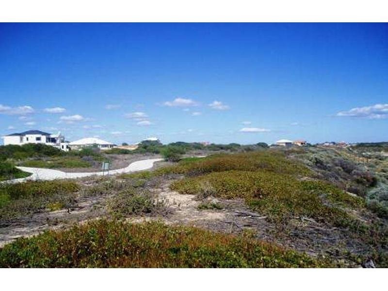 48 Boardwalk Boulevard, Halls Head WA 6210