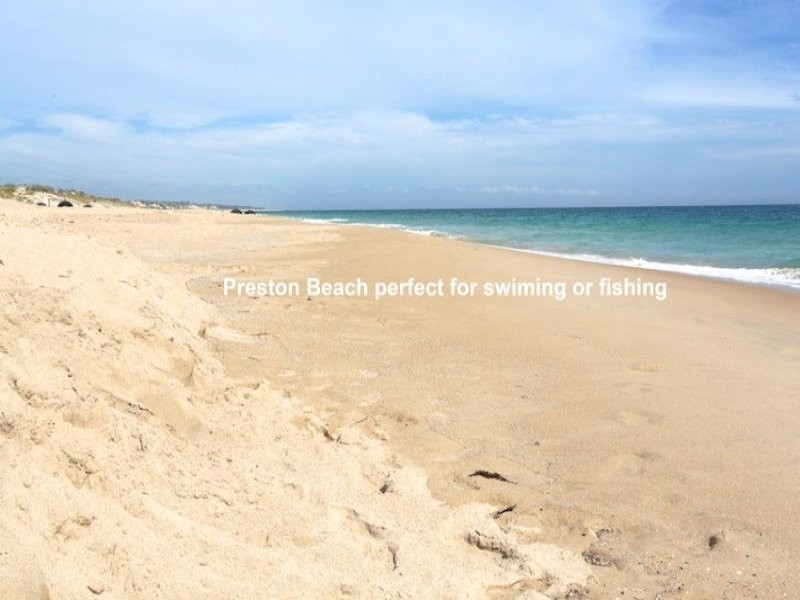 11 Beachcast Close, Preston Beach WA 6215