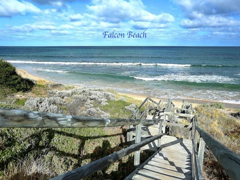 33 Yeedong Road, Falcon WA 6210