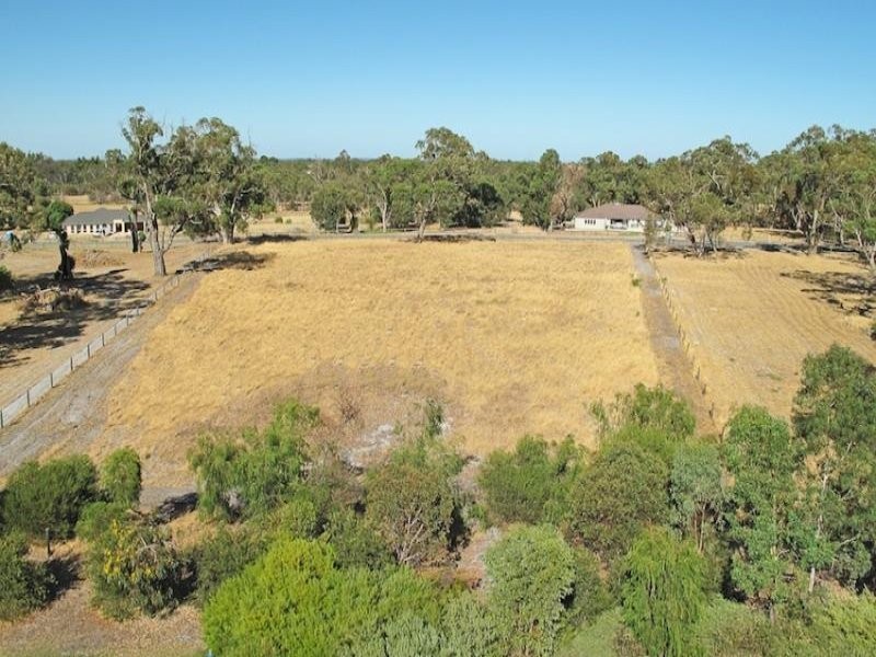 35 Thomasfield Place, Ravenswood WA 6208