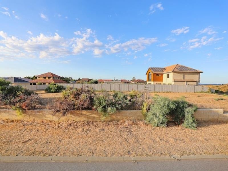 7 Abeona Parade, Madora Bay WA 6210