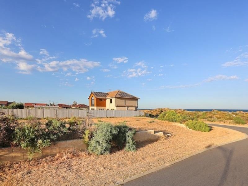 7 Abeona Parade, Madora Bay WA 6210