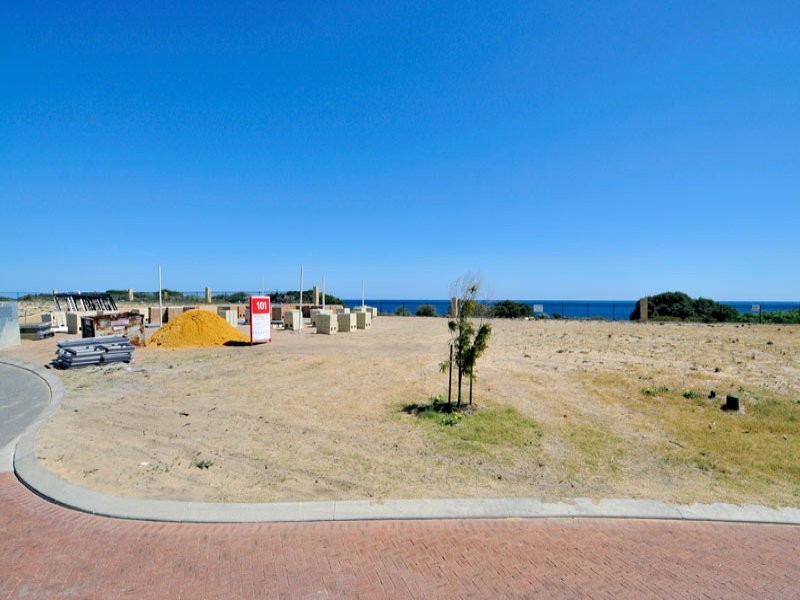 12 Seeana Pass, Halls Head WA 6210