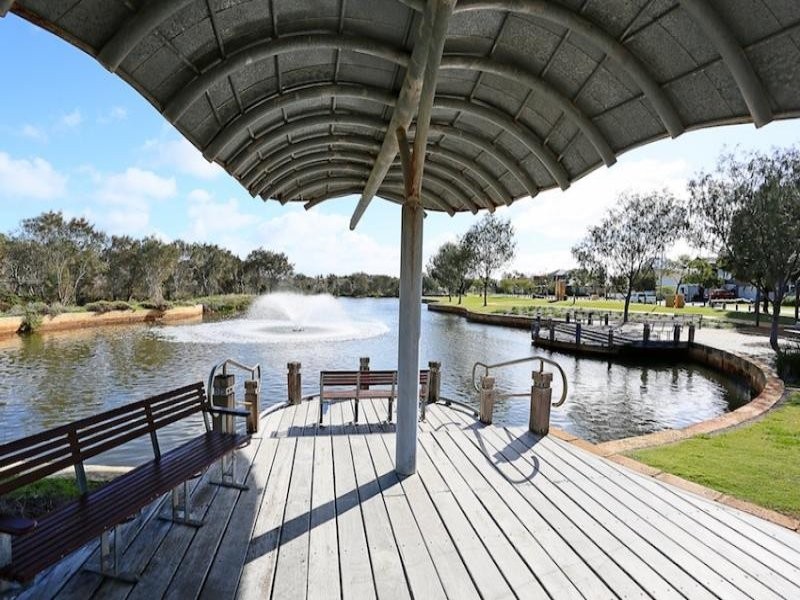 5 Nankeen Approach, Dudley Park WA 6210