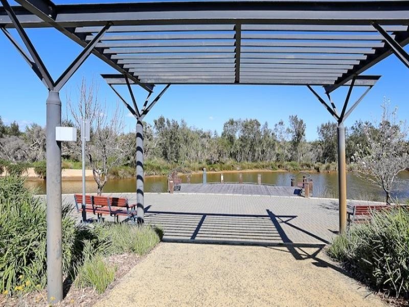 5 Nankeen Approach, Dudley Park WA 6210