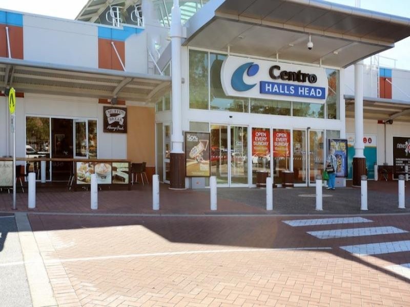 7 Sandy Cove, Halls Head WA 6210