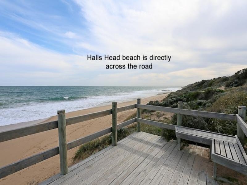 112 Boardwalk Boulevard, Halls Head WA 6210