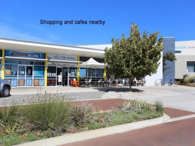 112 Boardwalk Boulevard, Halls Head WA 6210