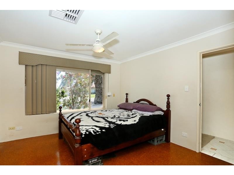 99 Peelwood Parade, Halls Head WA 6210