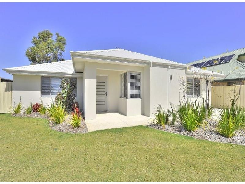 20 Dotterel Drive, Dudley Park WA 6210