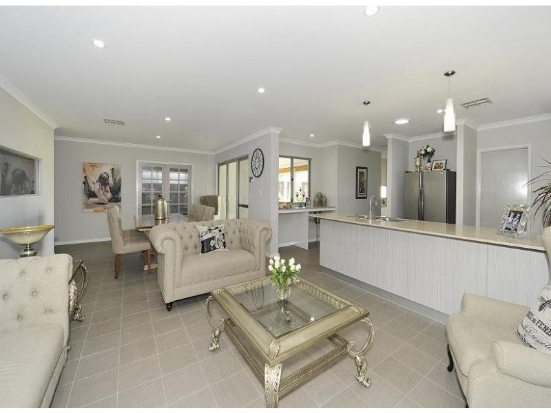 20 Dotterel Drive, Dudley Park WA 6210